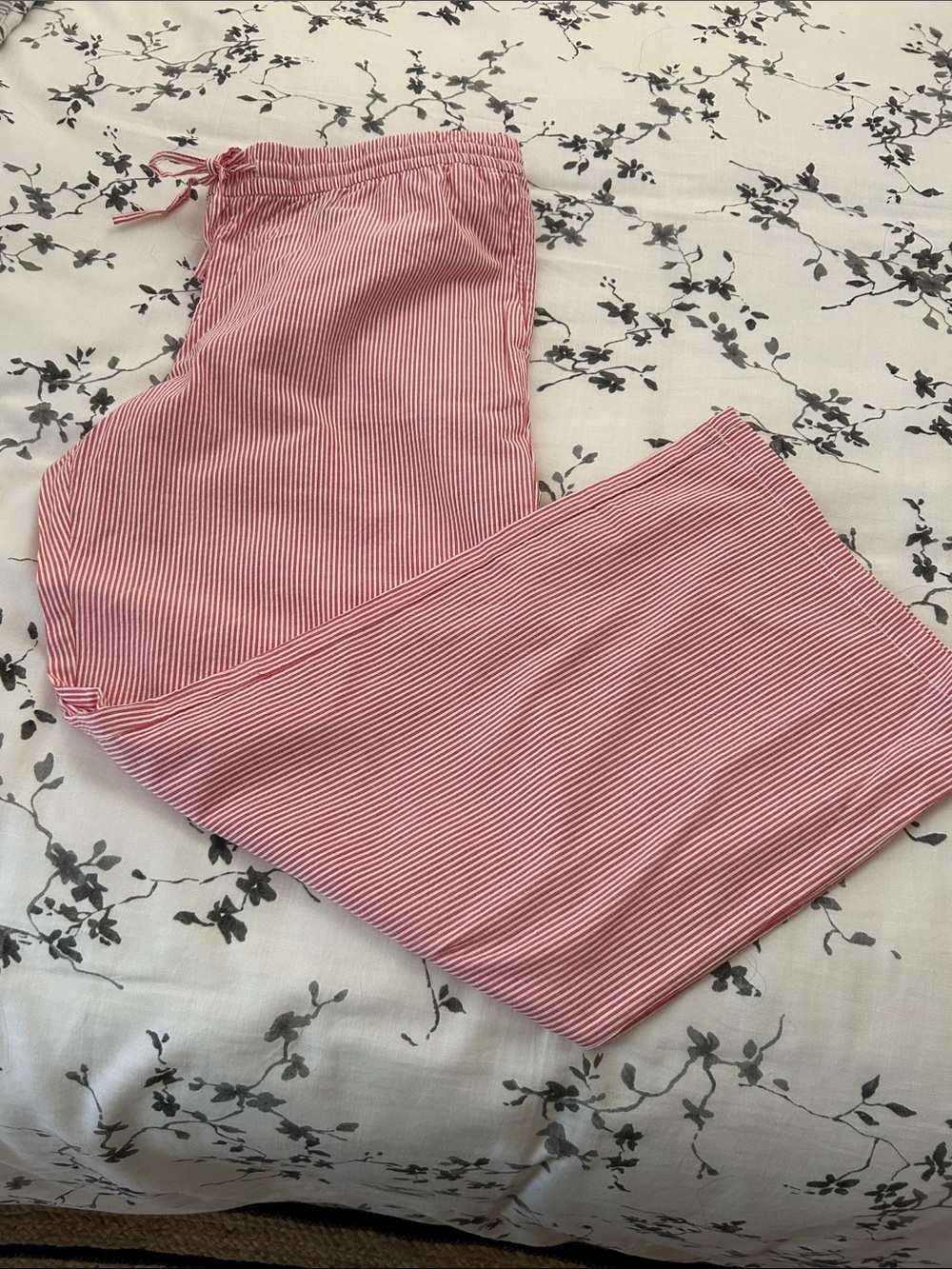 H&M Red & White Thin-Striped Pants
